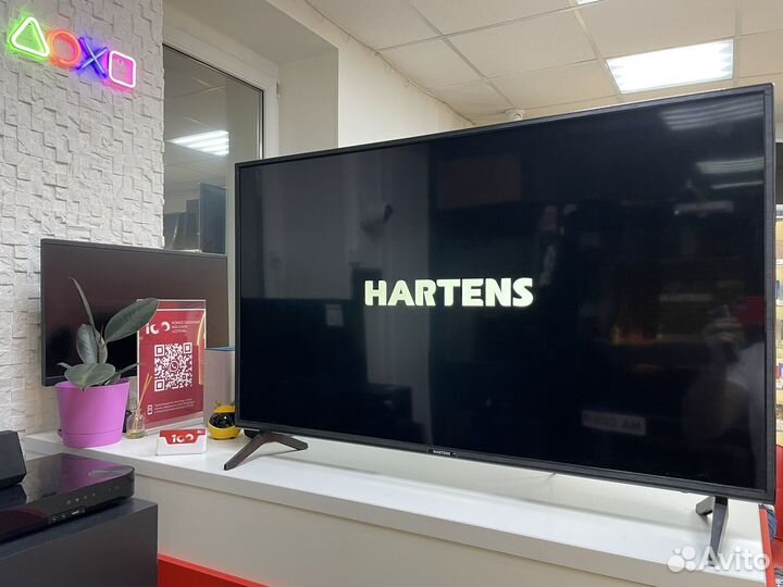 Телевизор Hartens 43 SMART