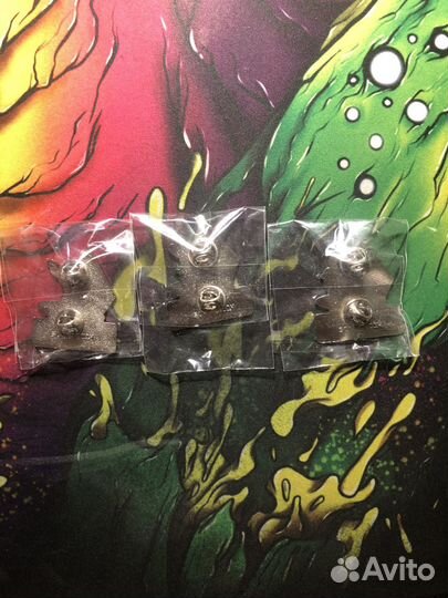 Запечатанные значки sochi.ru 2014