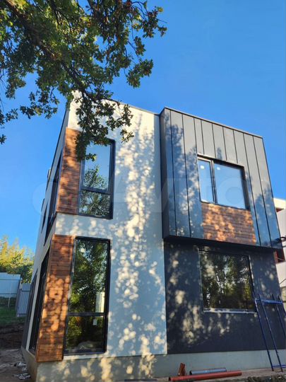 Дом 100 м² на участке 3 сот.