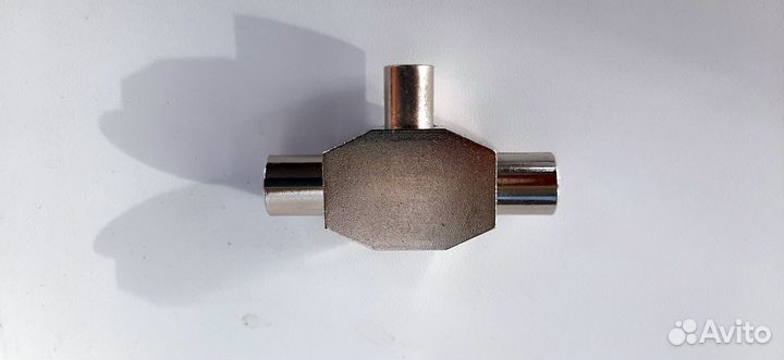 Тройник для тв