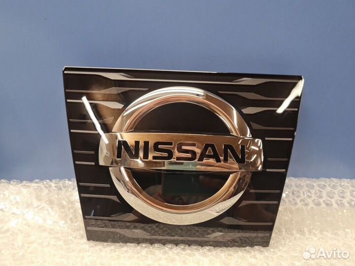 Эмблема дистроник Nissan X-Trail Rogue T32