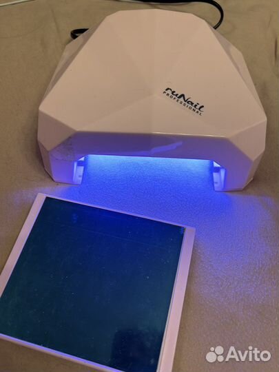 Лампа для ногтей