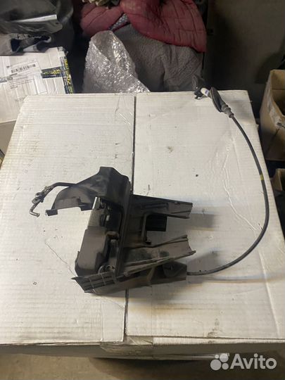 Замок двери задний левый ford fusion