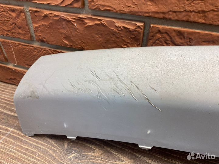 Накладка переднего бампера Kia Carnival 2020+