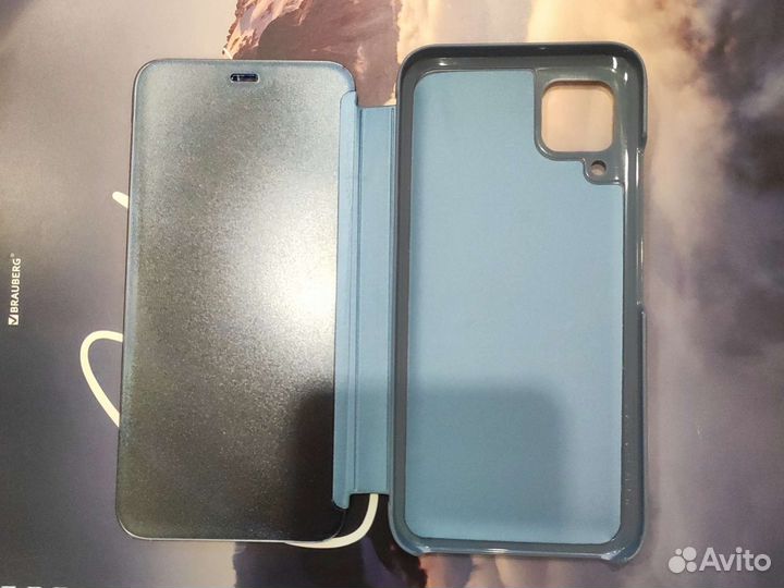 Чехлы на телефон