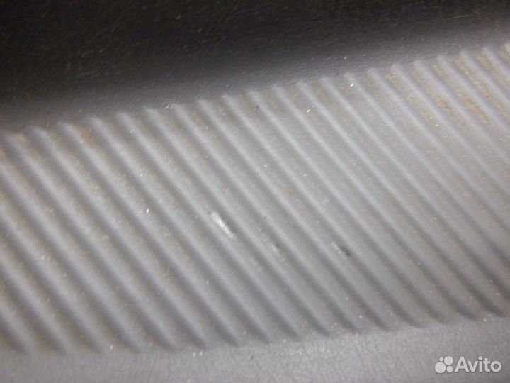 Накладка торпедо Focus 1