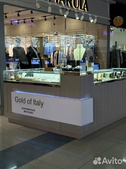 Торговый островок витрина