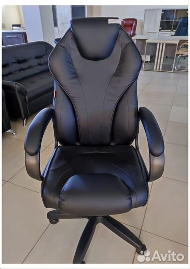 Офисное кресло