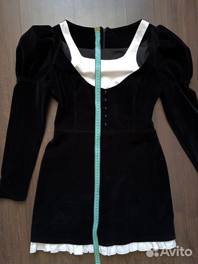 Черное бархатное платье М
