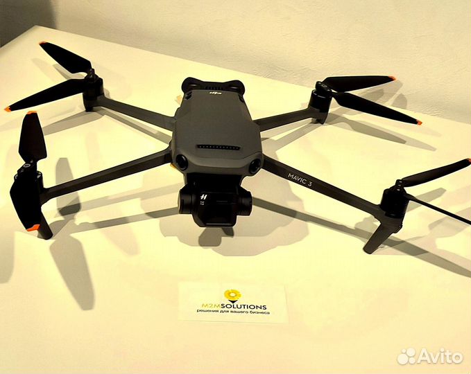 Квадрокоптер DJI Mavic 3