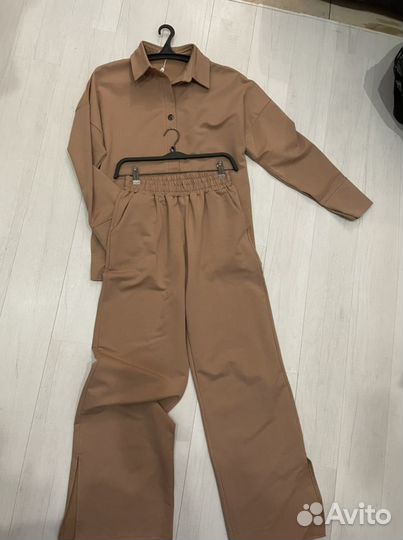 Костюм спортивный