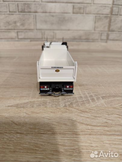 Модель грузовика 1 50