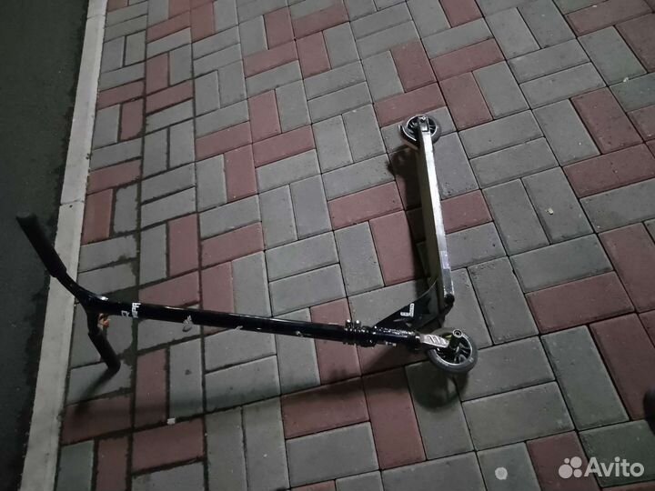 Трюковой самокат