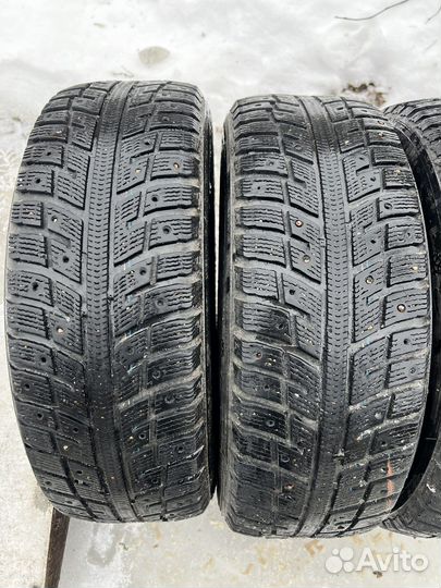 Kumho I'Zen KW22 205/60 R16 92T