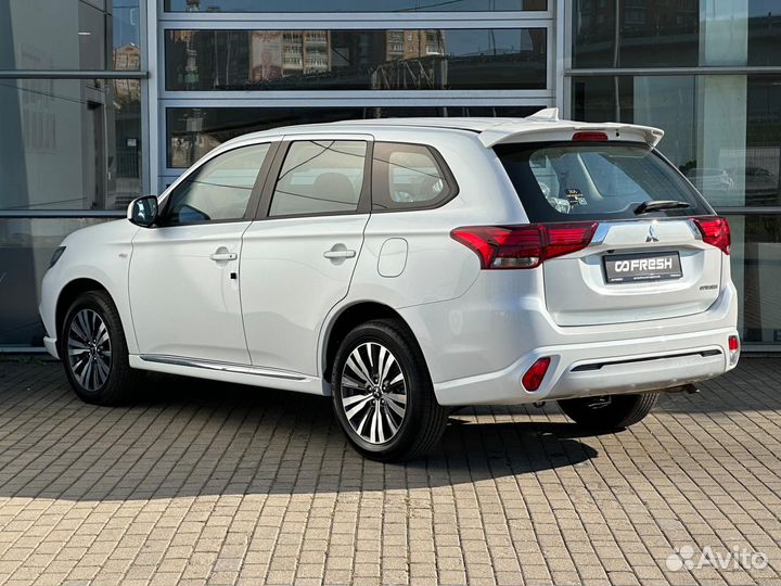 Mitsubishi Outlander 2.0 CVT, 2022, 47 км