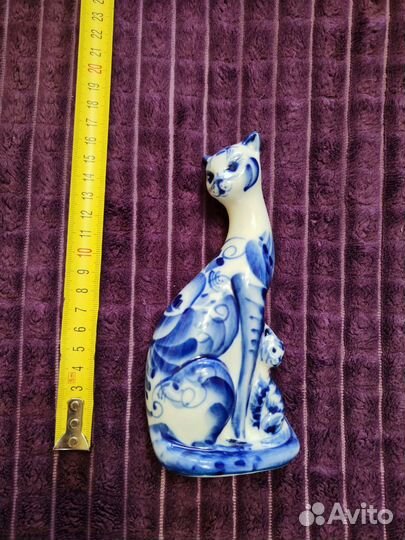 Статуэтка фарфор, гжель