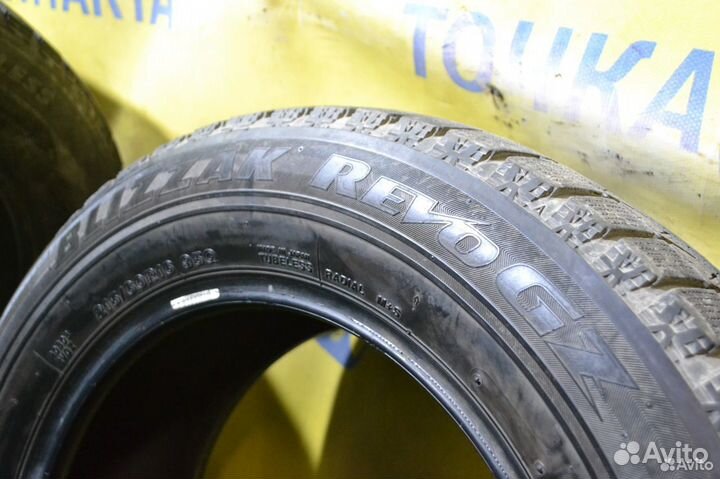 Bridgestone Blizzak Revo GZ 215/60 R16