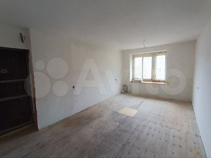 Комната 18 м² в 1-к., 5/5 эт.