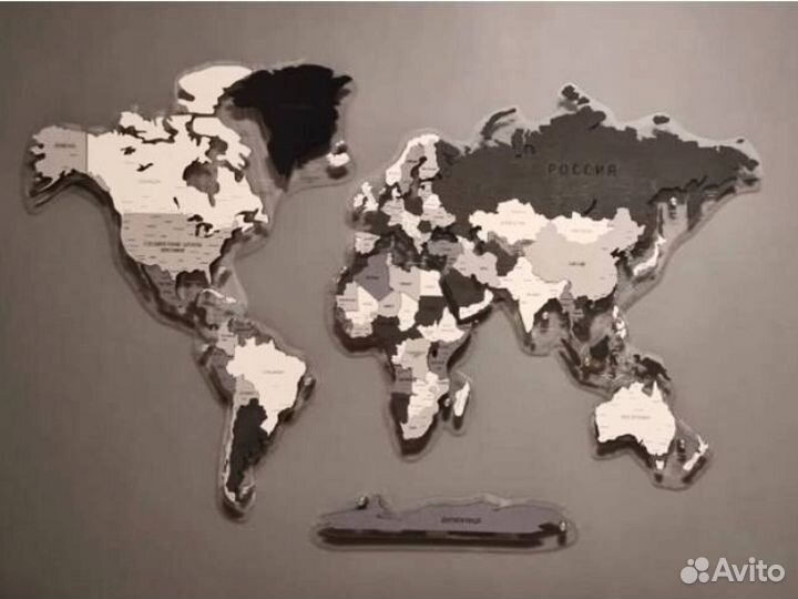 Карта мира из дерева на стену