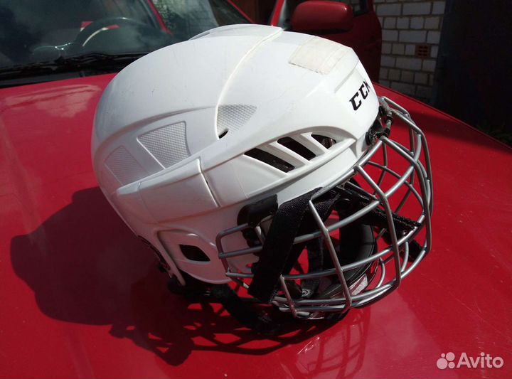 Шлем хоккейный