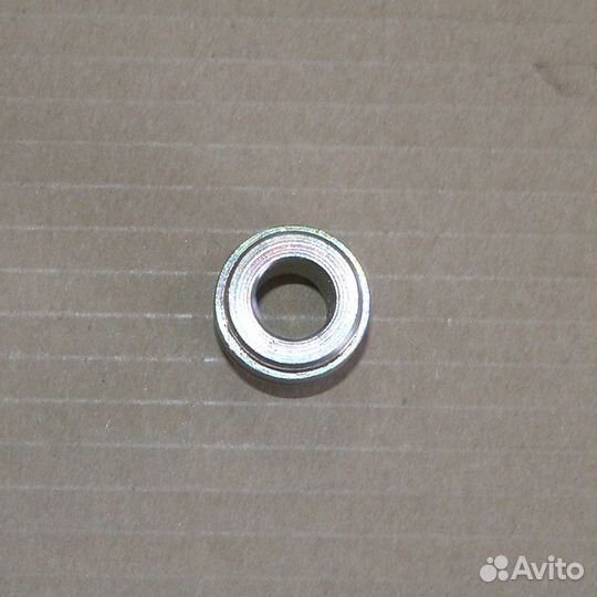 Ось привода рычага управления кпп маз (маз)