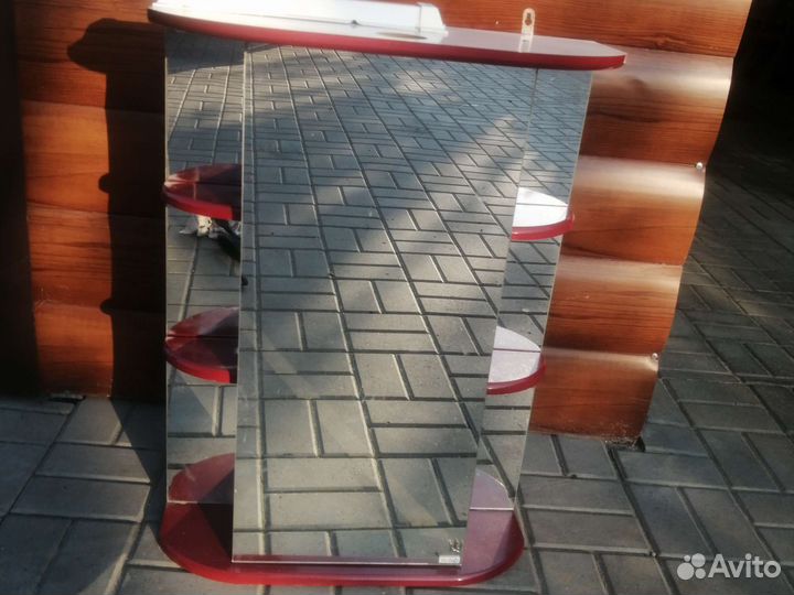 Подвесной шкаф в ванную б.у