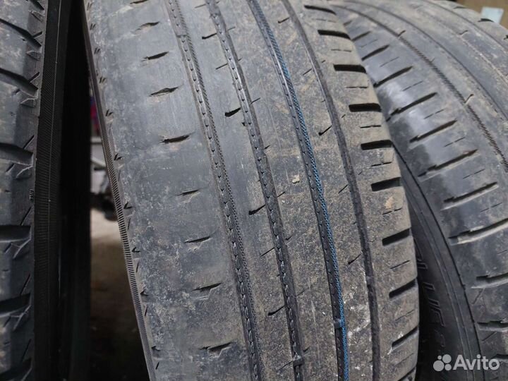 Nokian Tyres Hakka Blue 215/65 R17