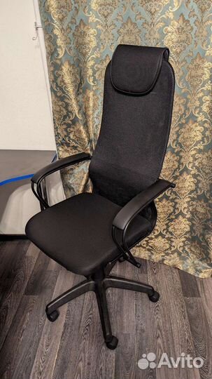 Компьютерное кресло