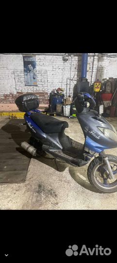 Скутер stels tactic100