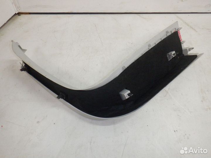 Обшивка двери багажника Mercedes W166 ML