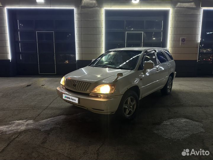 Toyota Harrier 3.0 AT, 1998, 150 000 км