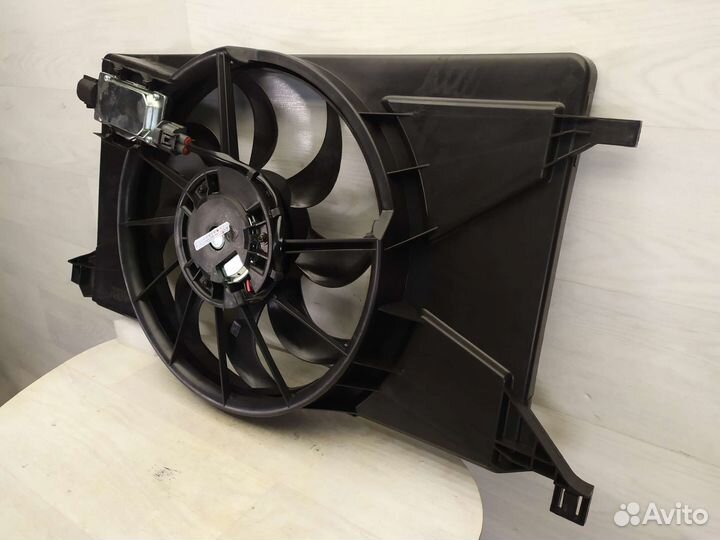 Вентилятор охлаждения Ford Focus 2 1,4-1,6