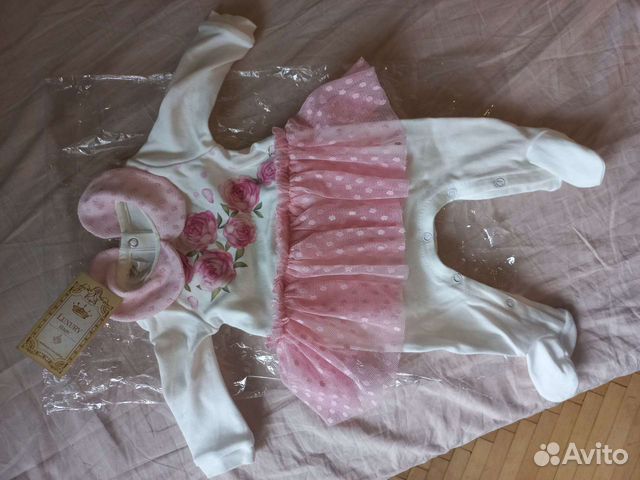 Комплект на выписку для девочки