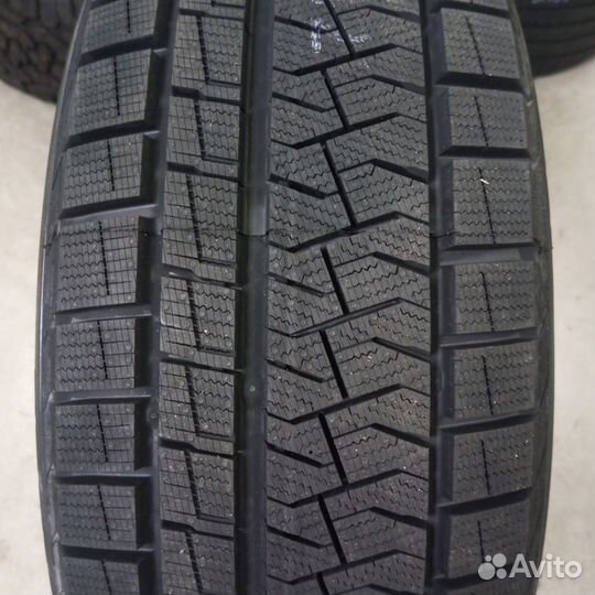 Formula Ice FR 215/55 R18
