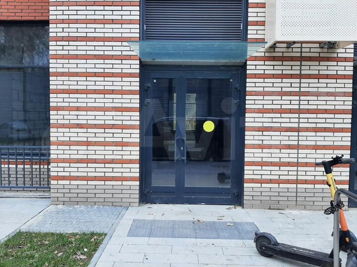 Продается коммерческая, 80.1 кв.м., 1/14 эт