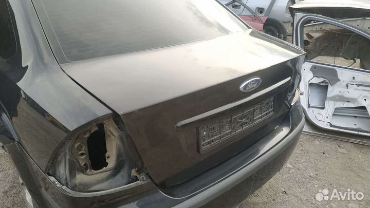 Крышка багажника Форд Фокус 2 седан