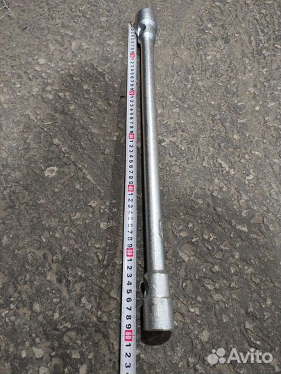 Балонный ключ мтз 27х32