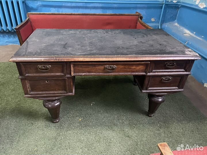 Антикварная мебель из массива