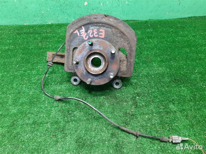 Кулак передний левый Nissan Qashqai J10 2008