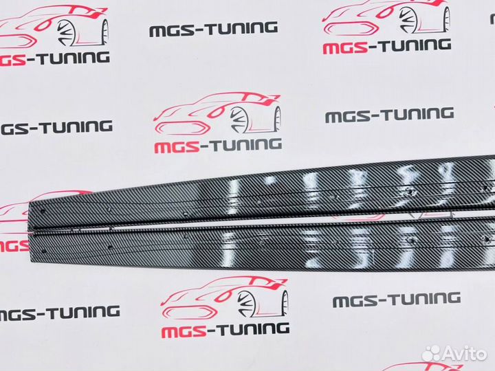Лезвия порогов BMW 4 F32 M-Perfomance под карбон