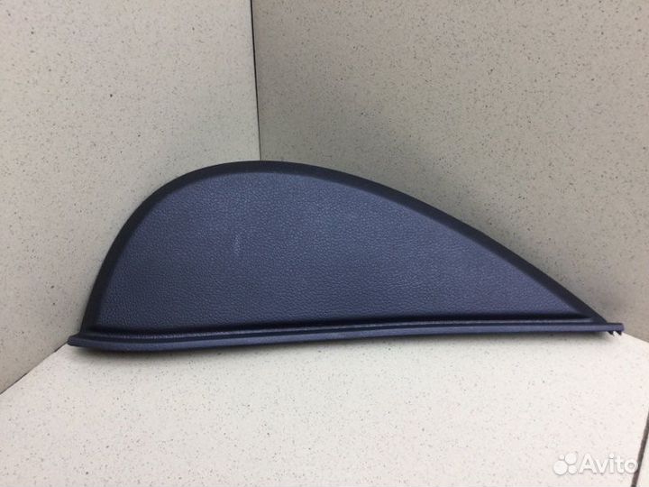 Накладка декоративная левая Kia Sportage 2010-2015