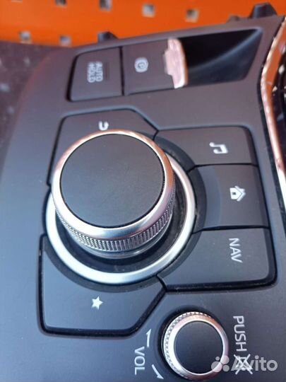 Панель консоль Мазда сх-5