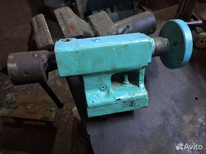 Задняя бабка тв4