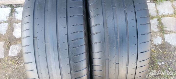 Michelin Pilot Sport 4 245/45 R17