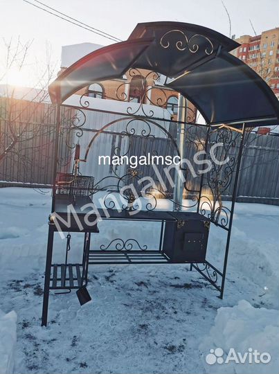 Беседка с мангалом