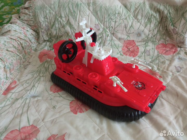 Корабль на воздушной подушке Нордпласт