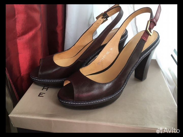 Босоножки Эконика