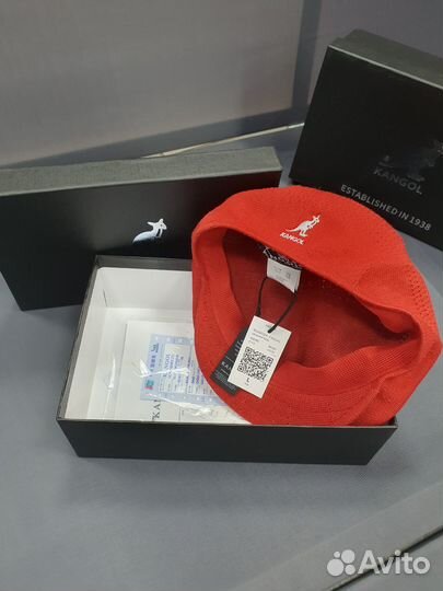 Кепка берет Kangol унисекс Тренд сезона