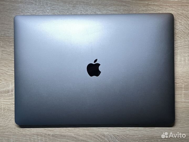 Macbook Pro 15 2017 i7 16gb