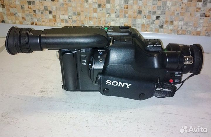 Sony Handycam CCD-F455E Germany